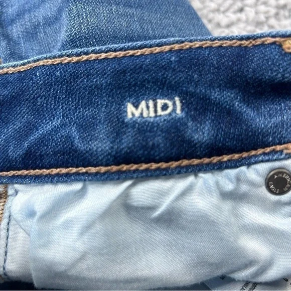 American Eagle Shorts Midi The Dream Short Raw Hem Denim Cut Offs Cuffed Concert - Picture 3 of 5